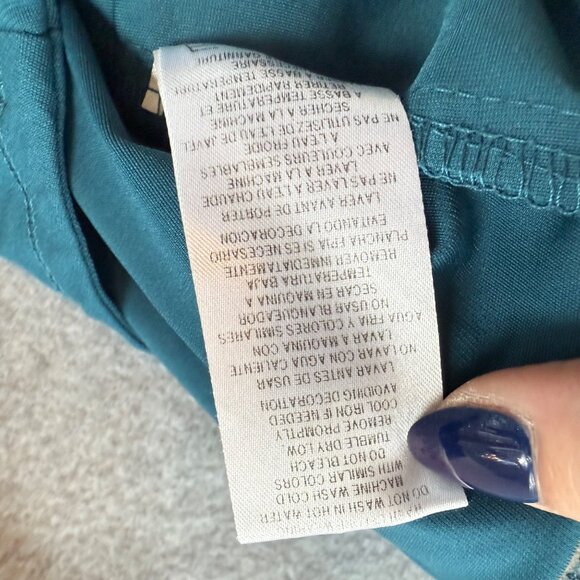 Form By Cherokee Womens V-Neck Scrub Top Size L Teal 360° Stretch With Pockets - Picture 5 of 6